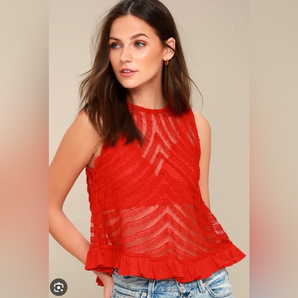 Free people she’s a doll lace top